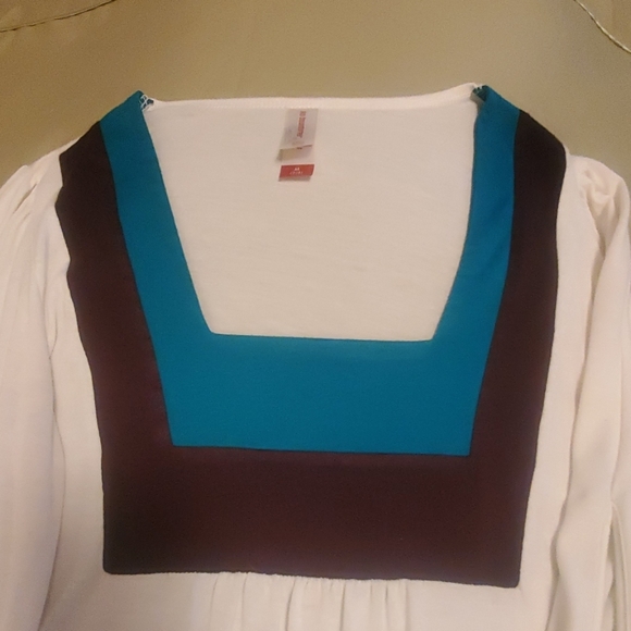 Shirt - Picture 2 of 3